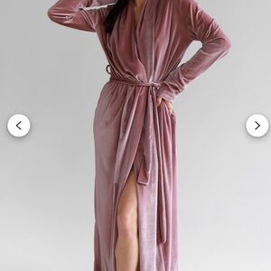 Elegant Pink Velvet Robe
